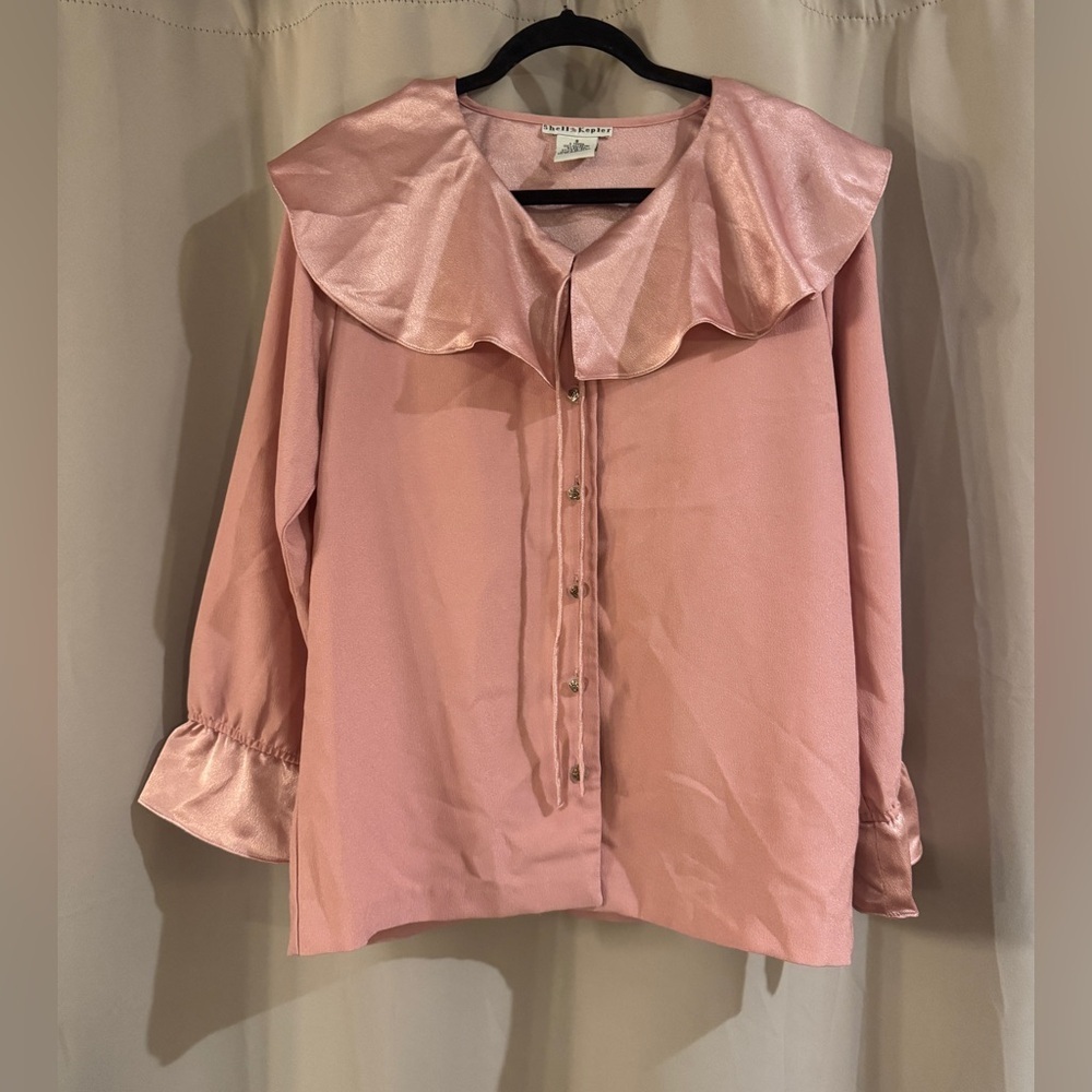 Shell Kepler Pink Blouse with Ruffled Collar